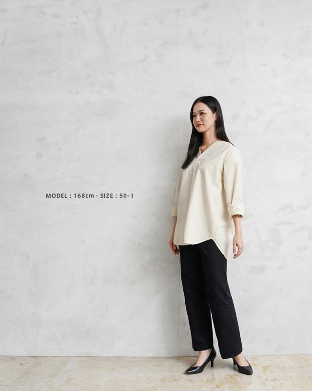 I.C.ORADEA社製 ルーマニア軍 スリーピングシャツ Vネック SLAB COTTON