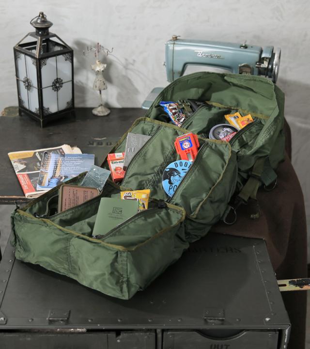 ソ連軍　メディカルバック(実物) 実物 新品 デッドストック 米軍 M17 MEDICAL バッグ OD【Cx】【I】