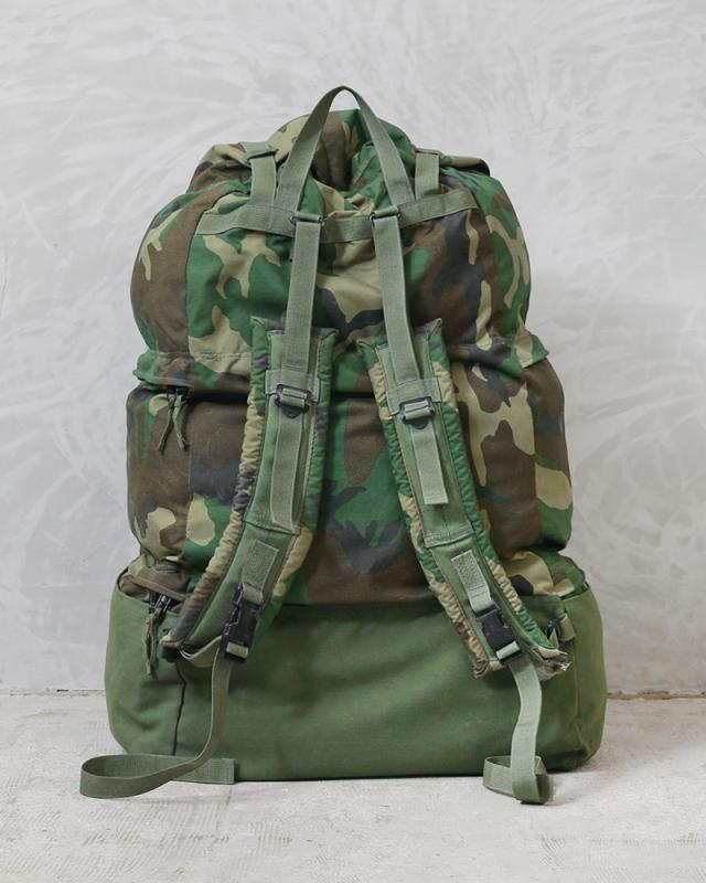 実物 USED 米軍 MCCEB EQUIPMENT バックパック ウッドランド迷彩【Cx
