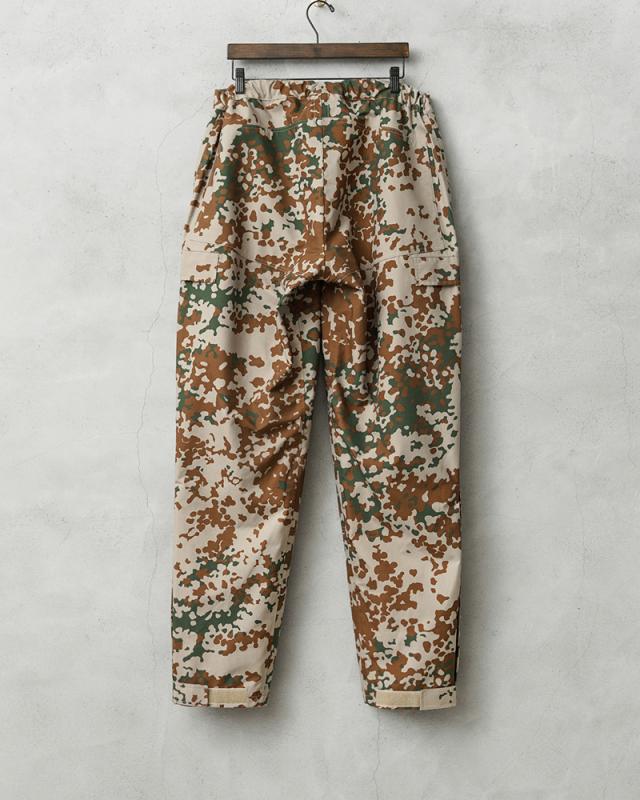 実物 新品 デッドストック デンマーク軍 M-84 デザートカモ WATERPROOF オーバーパンツ【Cx】【I】｜メンズ ボトムス 迷彩 ミリタリー カモ柄 総柄 大きいサイズ 撥水 アウトドア キャンプ 古着 ファッション おしゃれ_5