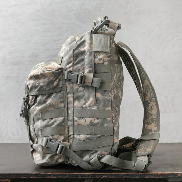 MILITARY - 米軍 実物 MOLLE2 アサルトパック 実物 USED 米軍 MOLLE II 3DAY アサルトパック ACU（UCP）【Cx