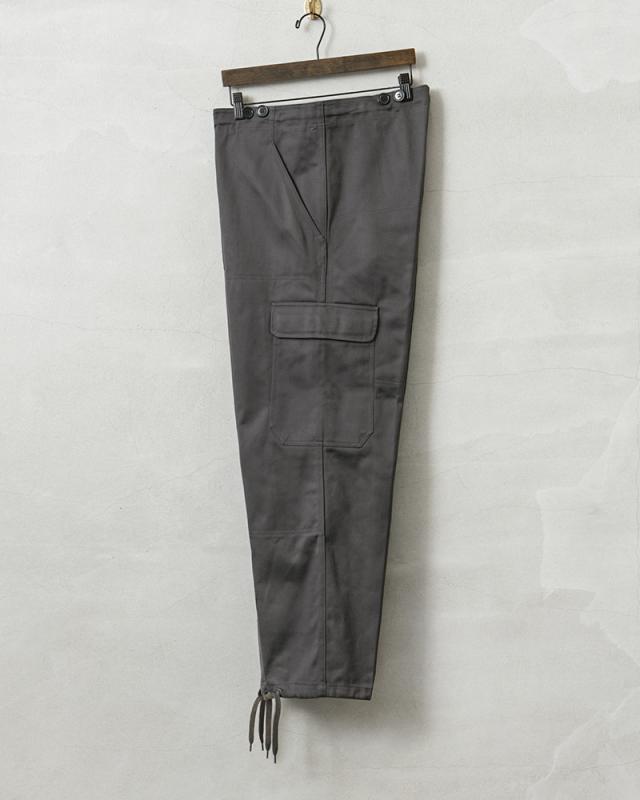 Deadstockデンマーク軍M-71ダブルニーコンバット カーゴパンツ 前期型 MILITARY 実物 USED デンマーク軍 M-71 ダブルニー コンバット