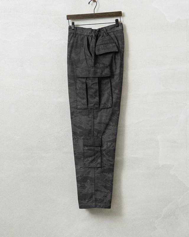 実物 新品 デッドストック 米空軍 U.S.A.F ABU カーゴパンツ BLACK染め / U.S.AIR FORCE【Cx】【I】｜米軍 ミリタリー ズボン ブラック染め メンズ アメカジ ミリタリーファッション タイガーストライプ 軍パン 作業着 ミリタリーウエア 古着 黒染め 希少