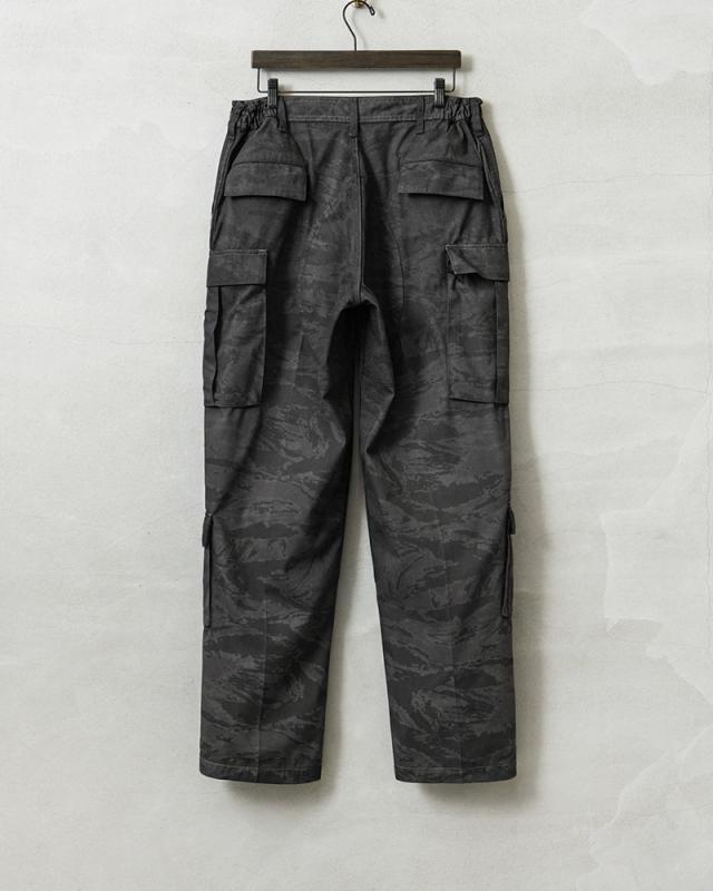 実物 新品 デッドストック 米空軍 U.S.A.F ABU カーゴパンツ BLACK染め / U.S.AIR FORCE【Cx】【I】｜米軍 ミリタリー ズボン ブラック染め メンズ アメカジ ミリタリーファッション タイガーストライプ 軍パン 作業着 ミリタリーウエア 古着 黒染め 希少