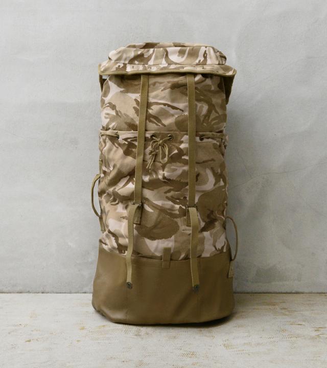 新品未使用　フランス軍 F-1 コンバット バックパック デザートDPMカモ MAGFORCE INTERNATIONAL社製 フランス軍 F-1 コンバット バック
