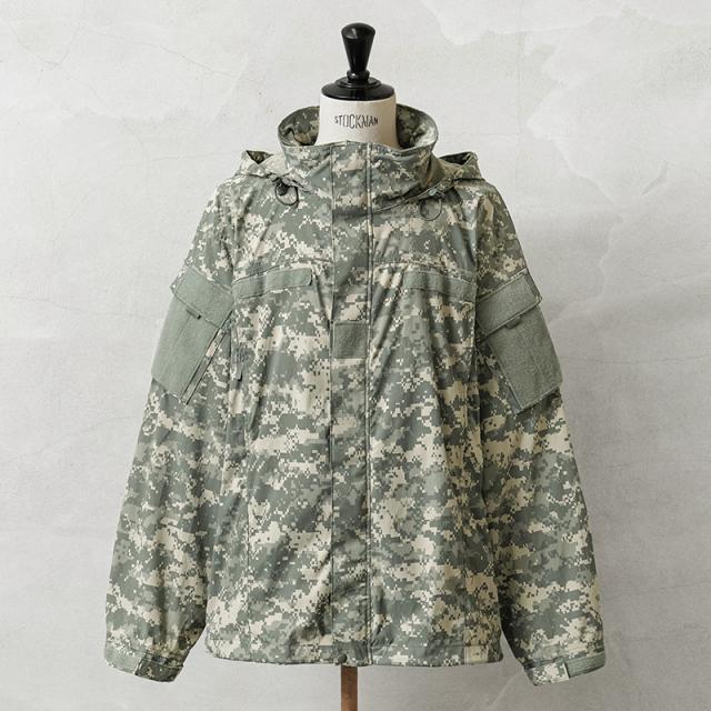 実物 新品 デッドストック 米軍 ECWCS GEN3 LEVEL5 コールドウェザー ソフトシェルジャケット UCP（ACU）【Cx】【I】｜メンズファッション ミリタリージャケット 防寒 防風 撥水 アウトドア 登山 レイヤリング 男性用