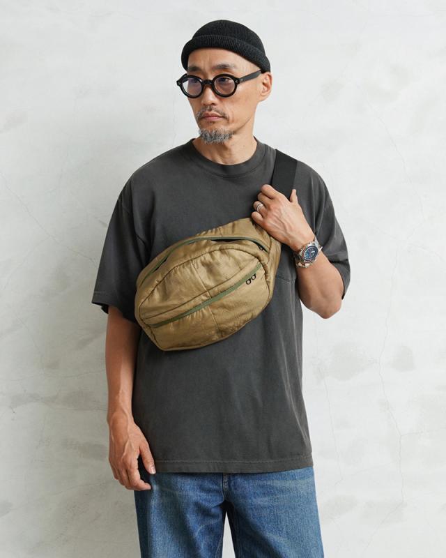 WAIPER.inc 実物 米軍 ポンチョライナー リメイク ボディバッグ