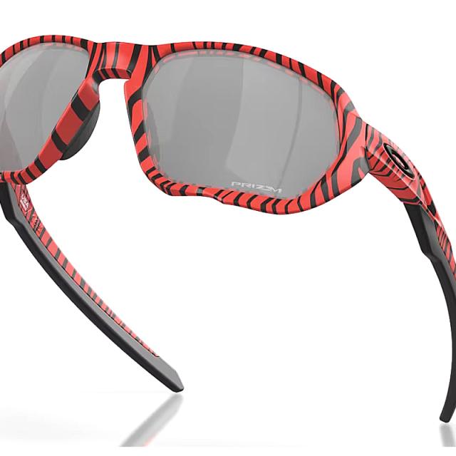 オークリー(OAKLEY) サングラス プラズマ レッド タイガー (PLAZMA Red