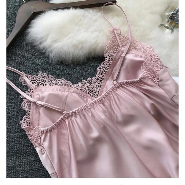 Offクーポン適用 パジャマ ワンピース 前開き レディース サテン ルームウェア ガウン ナイトウェア 2点セット 春 夏 秋 冬 ネグの通販はau Pay マーケット Felmer フェルマー