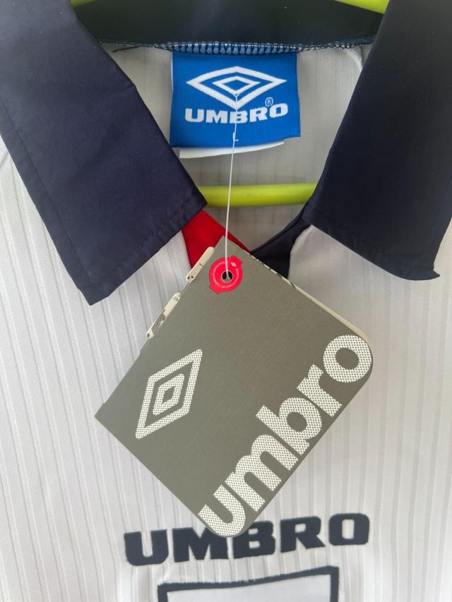 ベッカム 1998年イングランド代表ユニフォーム シャツ um44の通販はau