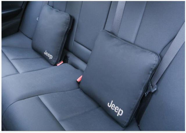 送料無料 新品 ジープ Jeep クッション＆布団 2way 毛布 本革レザー 2個 車内装 車用 カーアクセサリ
