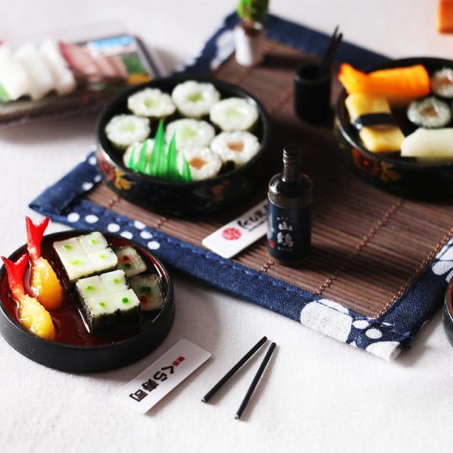 ミニチュア 雑貨 すし 酒セット 寿司桶 日本酒 セット おもちゃ 1/12 1