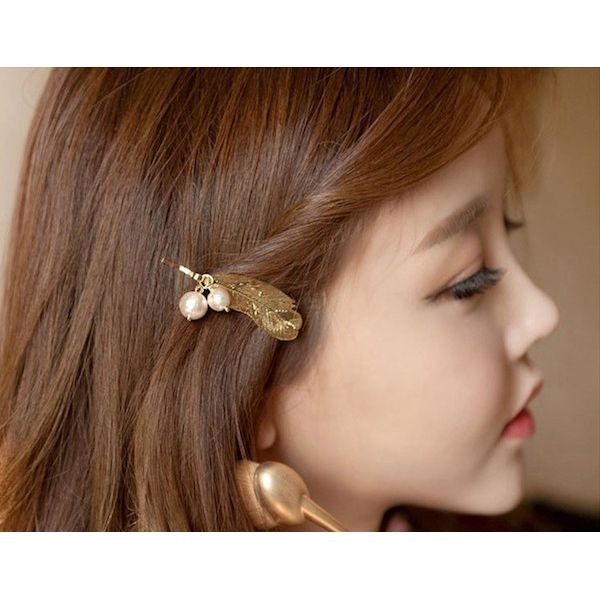 フェザー パール ヘアピン 羽 ヘアクリップ シルバー ゴールド メタル クリスマス ヘアアクセ シンプル 大人可愛い メール便送料無料 660の通販はau Pay マーケット ファンシーアクセのhumming F