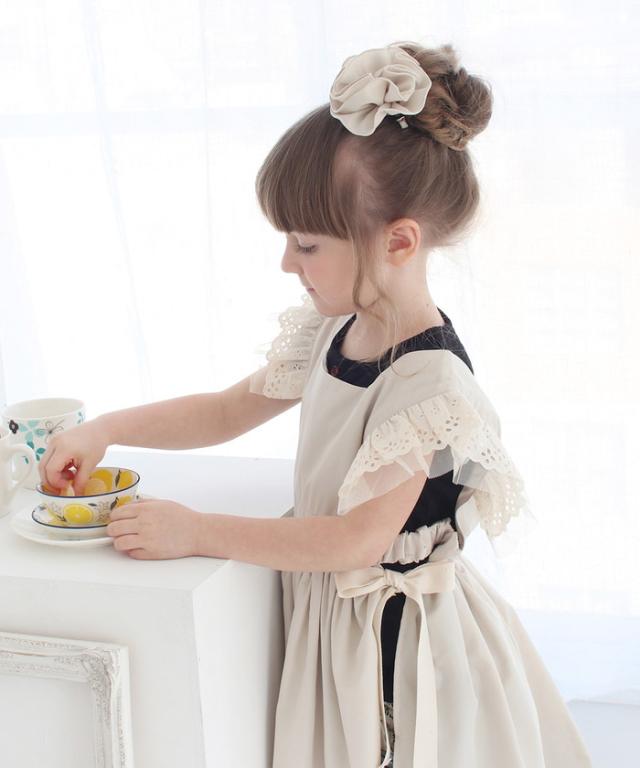 エプロンドレス 子ども 通販 エプロン ドレス 子供 5013-19-55 エプロンワンピース ワンピース フリル キッズ 女の子 レース リボン 撥水 かわいい オシャレ 可愛い おしゃれ コサージュ付き 子ども服 子供服 キッズファッション