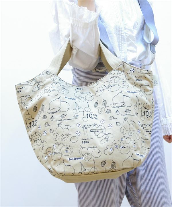 Rootote ルートート トートバッグ 通販 サイドポケット Round ラウンド レディース 刺繍 大容量 フルーツ 肩掛け おしゃれ の通販はau Wowma Backyard Family ママタウン Au Wowma 店