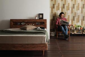 棚・コンセント付きユーズドデザインすのこベッド マルチラススーパースプリングマットレス付き ダブル 組立設置付の通販は