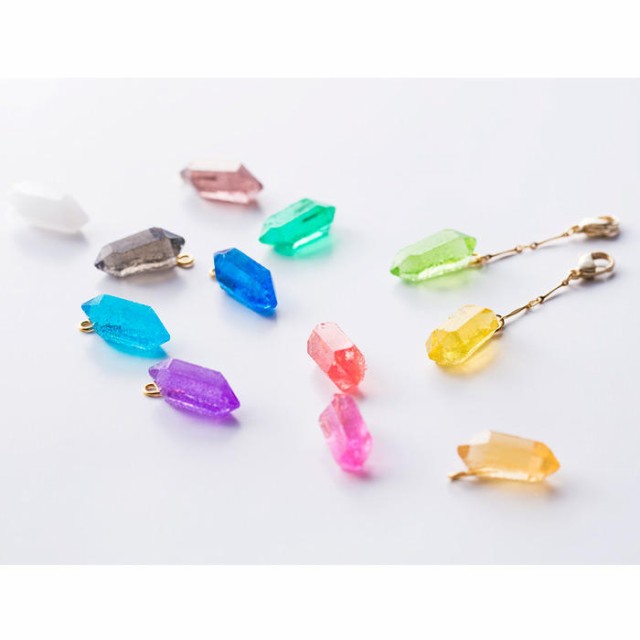 【新品】宝石の雫　12色セット　素材　クリスタル　パジコ