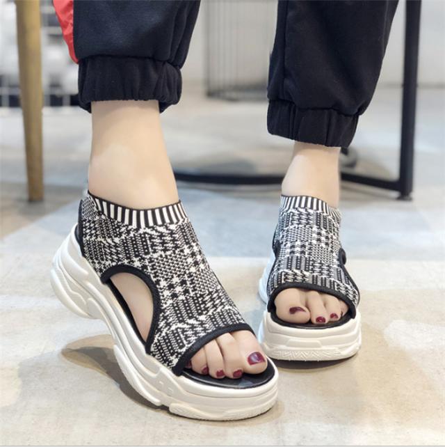 夕食を作る どのくらいの頻度で 飲み込む 走り やすい サンダル Youkan Jp