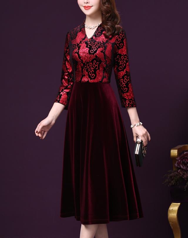 フォーマルドレス 結婚式 ミセス パーティードレス 結婚式 ワンピース ドレス フォーマル お呼ばれ 服 服装 ミセス 花柄 パープルの通販はau Pay マーケット 結婚式ワンピース専門店 Osyareism