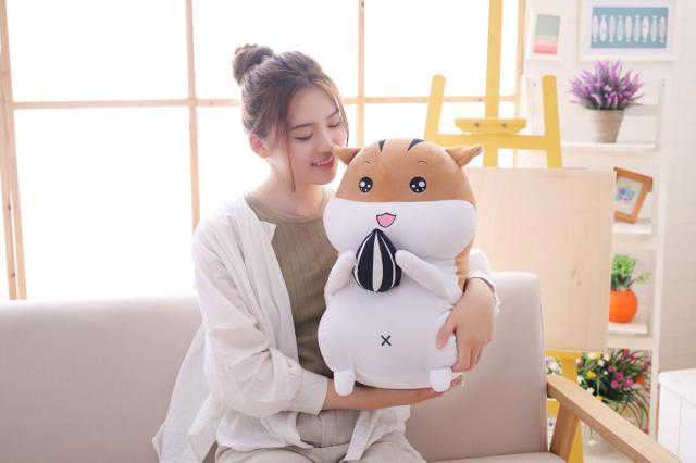 ハムスター キヌゲネズミ ぬいぐるみ 動物 可愛い ふわふわ もちもち クッション 50cmの通販はau Pay マーケット 佐藤商店