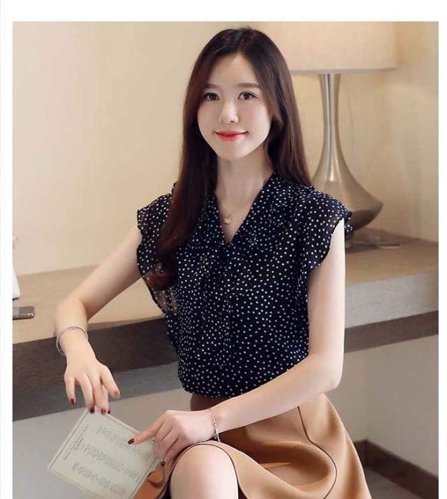 りぼんタイフリルスリーブドットブラウス レディース トップス シャツ ブラウス 棒タイ 水玉 大人 きれいめ オフィス On Offの通販はau Pay マーケット フェリーチェ