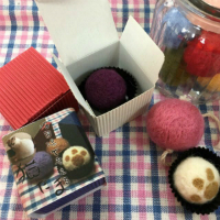 にゃんことびつく 猫だま 桑の実色 くわのみいろ の通販はau Pay マーケット ももたろうのしっぽ