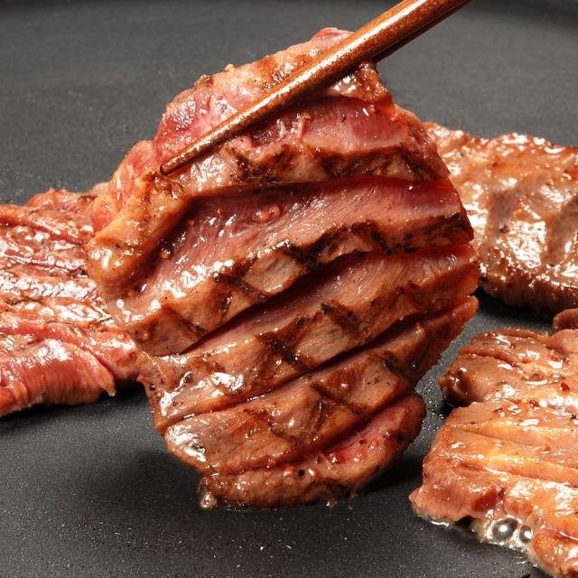 厚切り牛タン5kg(500g×10pc)　6〜7mmカット！(切り目入り)【送料無料】　タン中　タン元 お肉 肉 高級 お取り寄せ お取り寄せグルメ 牛肉 たん　タン 美味しいもの おいしいもの ギフト 誕生日 内祝い 敬老の日_3