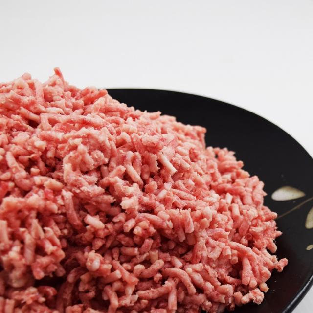 【送料無料】大容量 合挽き ミンチ 10キロ(1kg×10pc) 牛60% 豚40％ 肉 業務用 簡易パッケージ 牛肉 豚肉 肉 メガ盛り 餃子 ハンバーグ 麻婆豆腐 カレー 肉団子 豚ミンチ 挽き肉_3