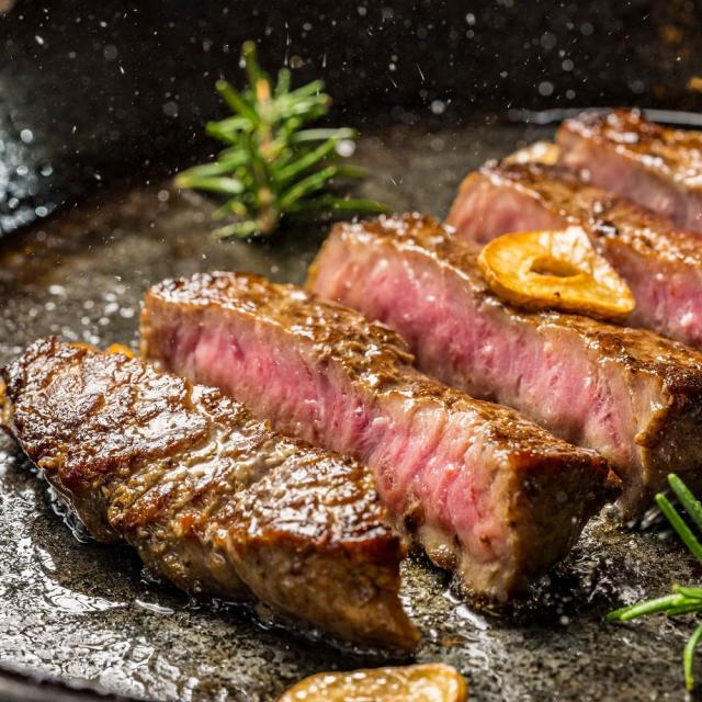 シャトーブリアン2kg(500g×4袋）超厚切り2.5cm 牛肉 牛ヒレ肉（加工牛肉）_2