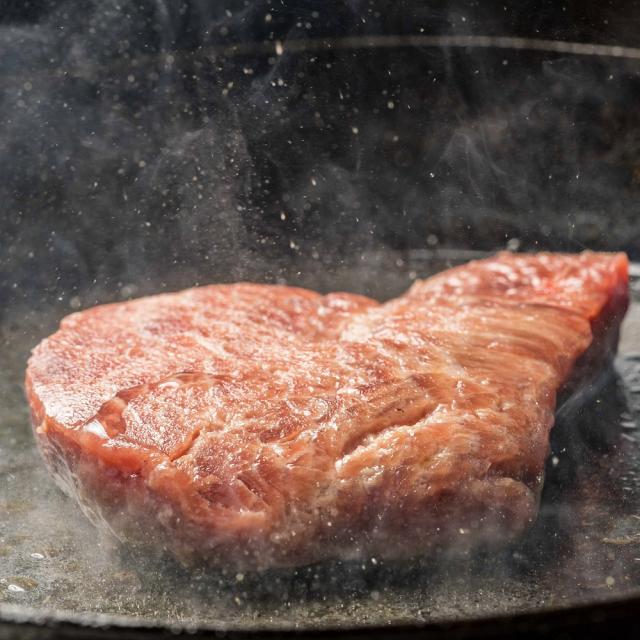 シャトーブリアン2kg(500g×4袋）超厚切り2.5cm 牛肉 牛ヒレ肉（加工牛肉）_9