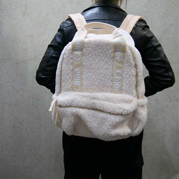 送料無料□ギフト包装無料】Chloe クロエ ロゴ バックパック
