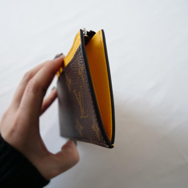 【新品■正規品■送料無料■ギフト包装無料】Louis Vuitton　ルイヴィトン 国内発■ジップコインカード・ホルダー カードケースM82910 レディース ギフト包装◇プレゼント ギフト 誕生日 記念日クリスマス プレゼントの通販は