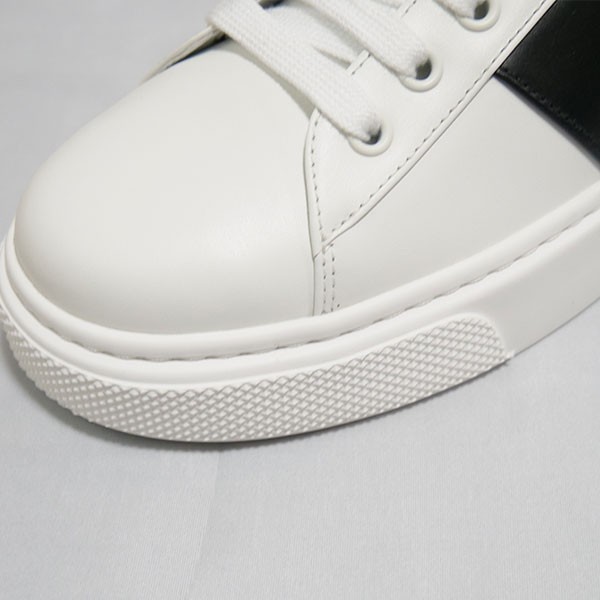 新品□正規品□送料無料□ギフト包装無料】PRADA プラダ レザー 新品□正規品□送料無料□ギフト包装無料】PRADA プラダ レザー