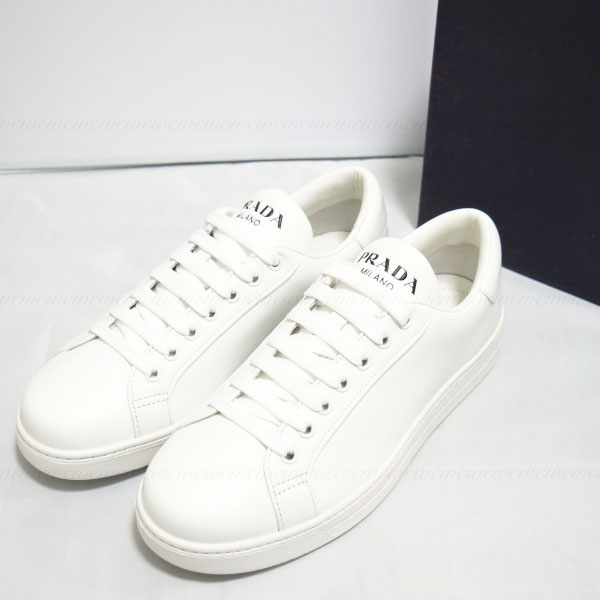 新品□正規品□送料無料□ギフト包装無料】PRADA プラダ スニーカー 
