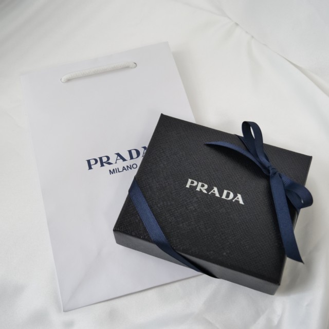 【新品■正規品■送料無料■ギフト包装無料】PRADA プラダ ユニセックスOK キーリング 2PS395 レディース 女性 ギフト プレゼント 誕生日