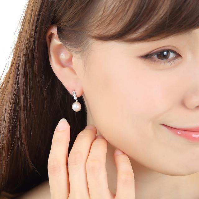 18金 K18 ピアス あこや真珠 8-8.5mm ホワイトサファイア パール レディース 両耳 2個 18k 人気 プレゼント 誕生日 女性 彼女 妻 おしゃれ きれい かわいい かっこいい ゴールド アクセサリー ギフト 贈り物 送料無料 ジュエリーケース入りの通販は