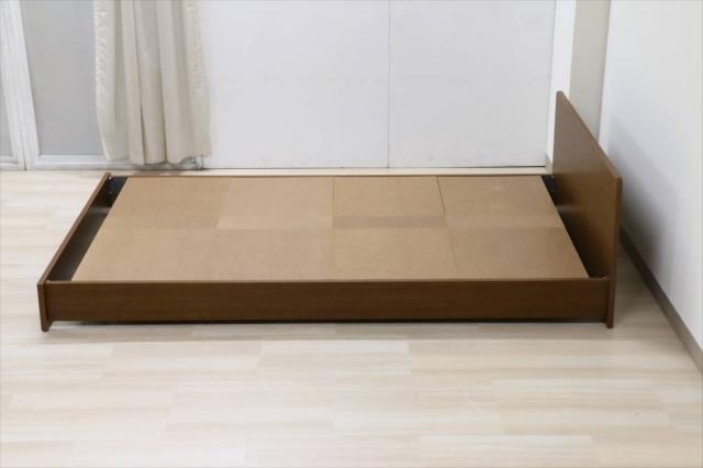 在庫処分　送料無料で激安！シンプルパネルセミダブルベッド 　マットレス付き ライトブラウン