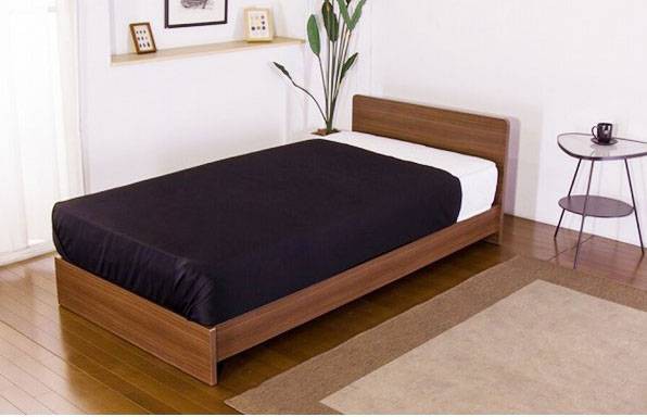 在庫処分に付き送料無料で激安　シンプルデザインパネルタイプベッド　ポケットコイルマットレス付き　シングルサイズの通販は 20,859円