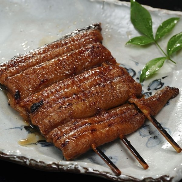 昭和9年創業 浜名湖食品の 串打ちうなぎ蒲焼 10食（60g×10本）浜名湖産うなぎ使用 タレ・山椒付き ※冷凍 送料無料 10,636円