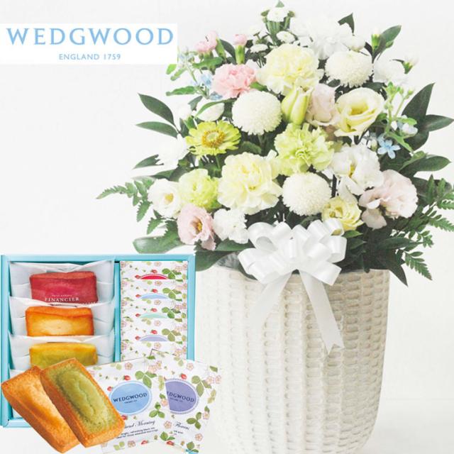 お供え花とスイーツセット　洋花を使った旬のおまかせ お供え花「風月アレンジ」＋フィナンシェ＆「ウェッジウッド」ティーバッグセット WEDGWOOD(ウェッジウッド)　ギフトセット お供え お悔み 仏花 生花 法事 命日 メッセージカード FKAASWの通販は 16,335円