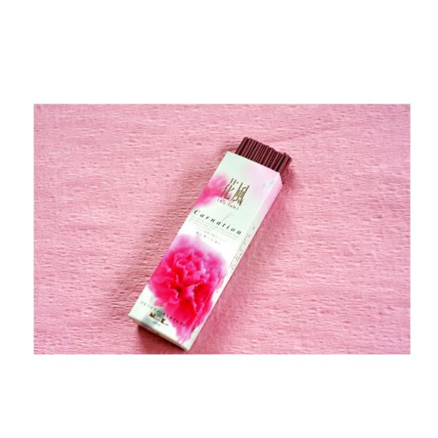 お花とお線香 セット ムーンダスト供花アレンジMサイズ ＋ 線香 花風カーネーション　 お悔み お供え フラワーギフト メッセージカード　FKAASE_7