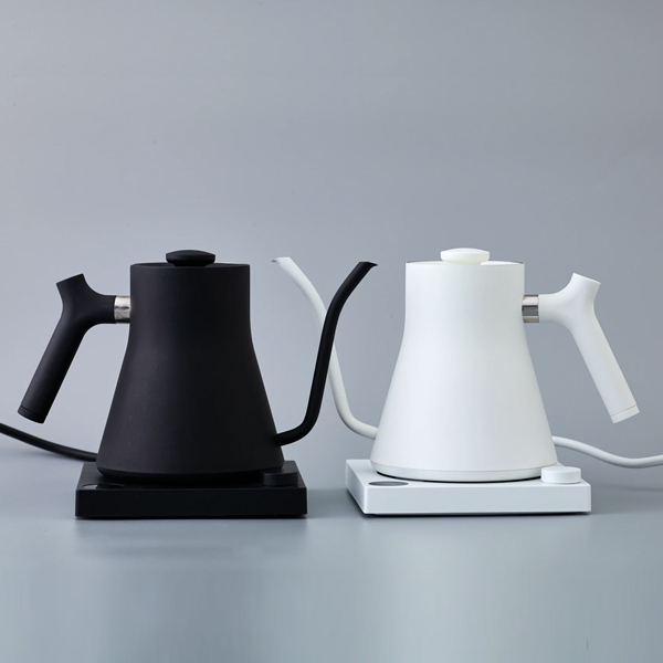 【正規販売店】FELLOW Stagg EKG フェロースタッグ 温度計付き電気ケトル 900ml(0.9L)(ホワイト)　※ブラックはEKGPROに切り替わりました