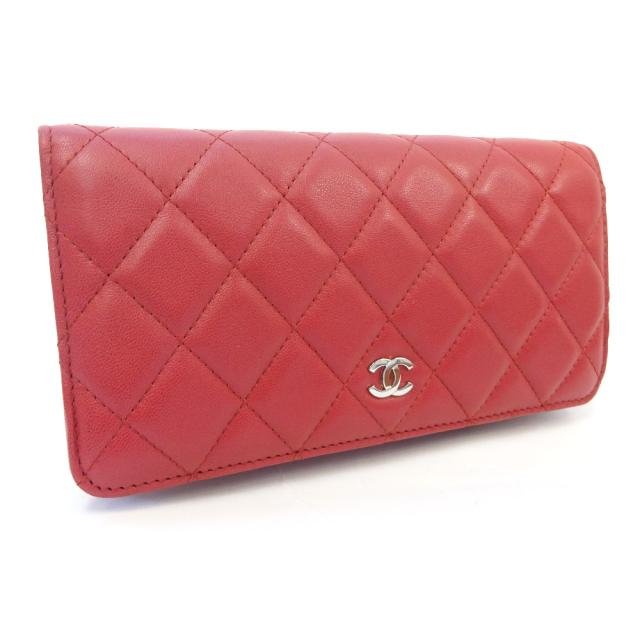 中古 美品 Chanel シャネル タイムレスクラシック 二つ折り ココマーク 長財布 レディース レッド ラムスキン レザー A31509の通販はau Pay マーケット ゴールドエコ