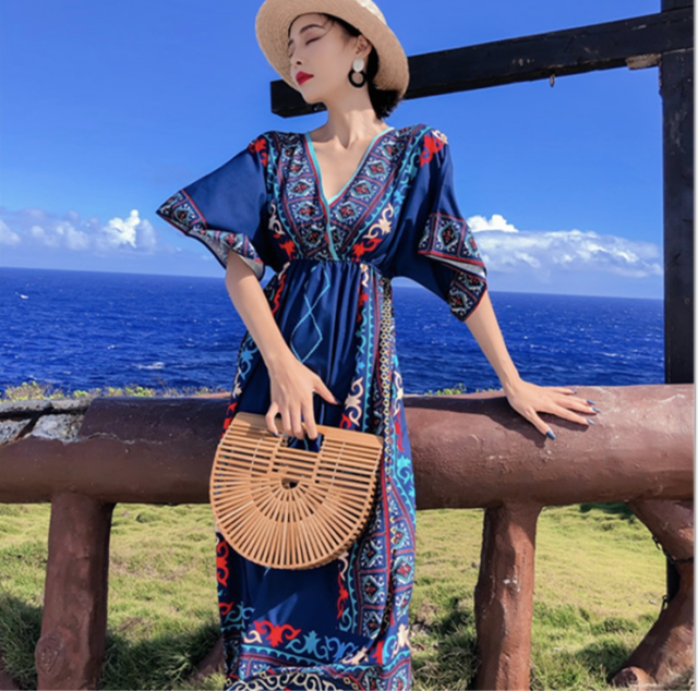 リゾートワンピース ボヘミアン エスニック プリント ワンピース フレアワンピース ロングワンピース マキシ丈 半袖 Vネック 旅行 リゾーの通販はau Pay マーケット Fashionlover