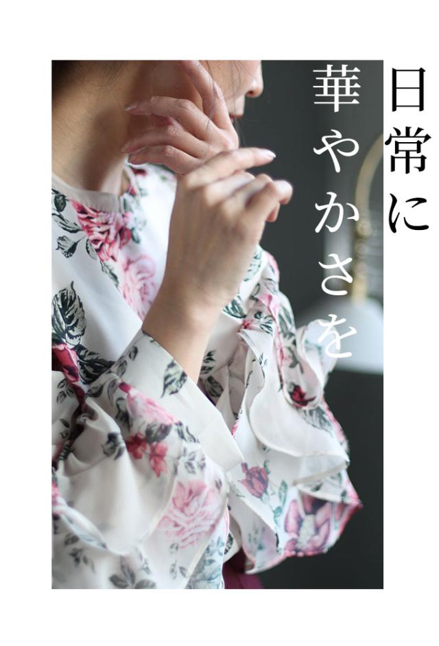 夏新作 風になびくフリル袖の花柄ブラウス トップス レディース
