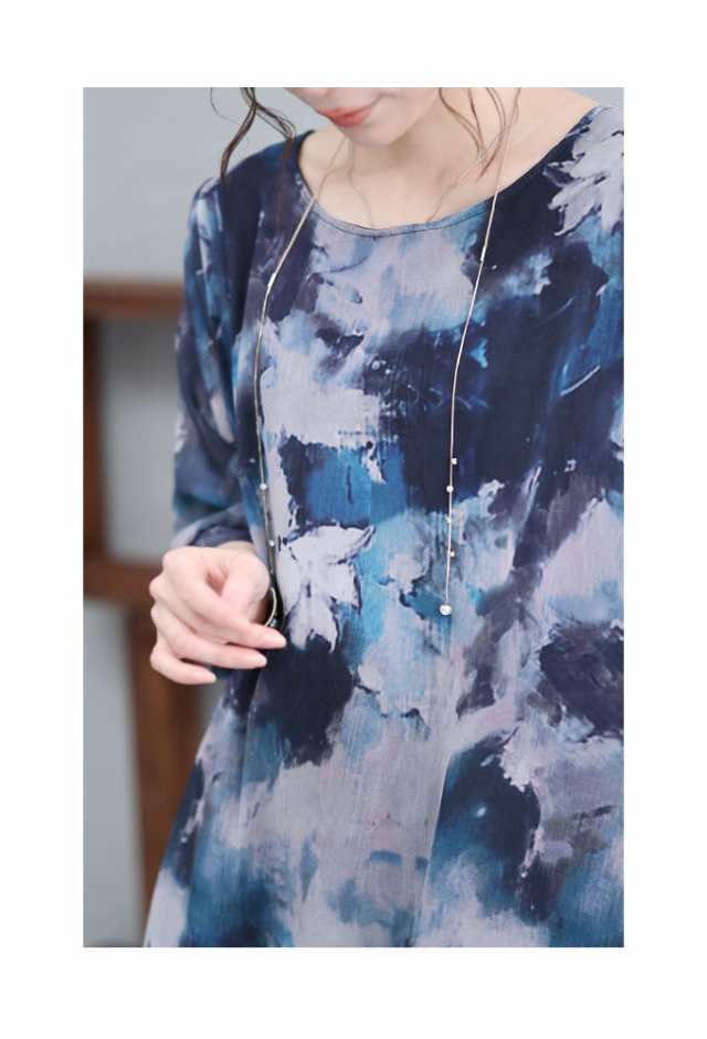 夏新作 風に舞う透け感を纏う水墨の花シアーチュニック