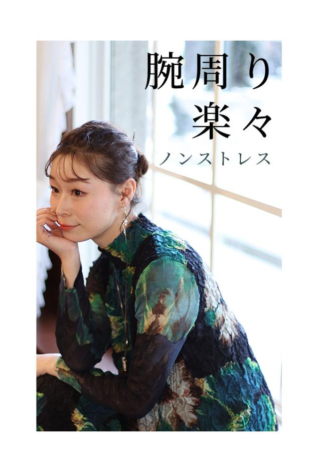 冬新作 プリーツで腕周り楽々な花柄チュニックワンピース レディース ファッション ワンピース チュニック 黒 ブラック 花 膝丈 大人可愛い 40代 レディースファッション 50代女性 ファッション 60代 ミセスファッション サワアラモード sawaalamode otona mode-9292の通販は