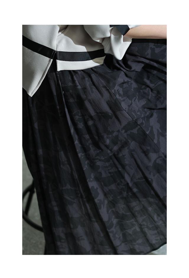 冬新作 大人の女性に似合うカジュアルを着こなすカモフラ柄フレア