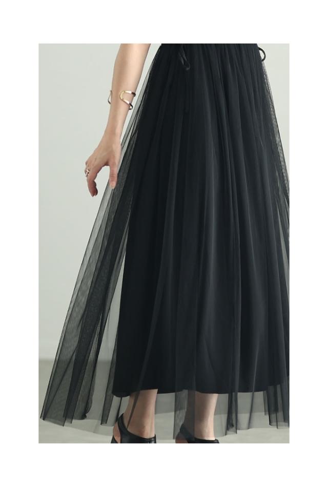 冬新作 乙女ちっくにときめくチュールフレアワンピース レディース ファッション ワンピース チュール フレア ロング丈 ストラップ バックコンシャス ブラック 30代 40代 50代 60代 サワアラモード sawaalamode otona 大人 cawaii 可愛い 洋服 かわいい服 swsw-0005 冬新作 乙女ちっくにときめくチュールフレアワンピース レディース