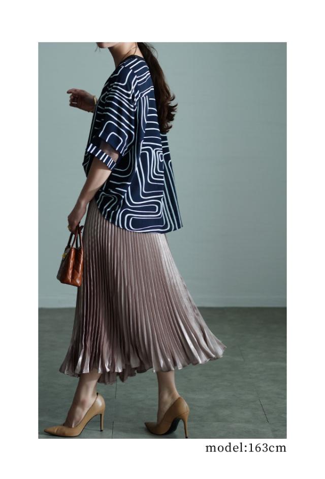 冬新作 個性着飾るレトロモダン幾何学カットソー レディース ファッション トップス カットソー 幾何学 バイカラー 配色 チュール 異素材 ライン 透かし 紺 白 30代 40代 50代 60代 サワアラモード sawaalamode otona 大人 cawaii 可愛い 洋服 かわいい服 swjun-837s 冬新作 個性着飾るレトロモダン幾何学カットソー レディース